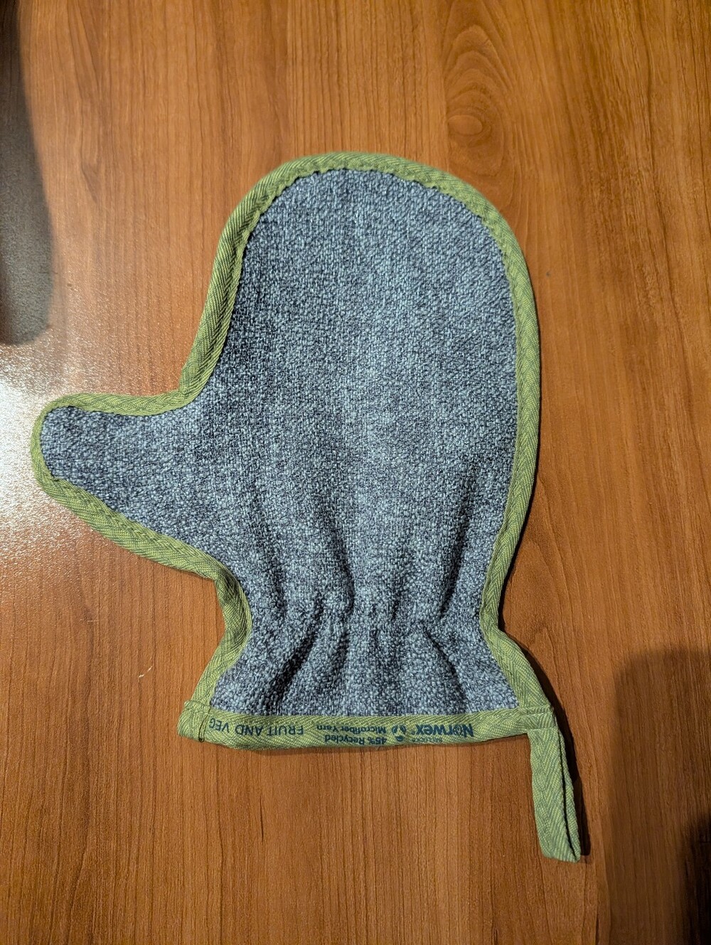 Norwex Fruit & Veggie Mitt